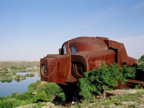 6-The Steel House – Ransom Canyon, Texas