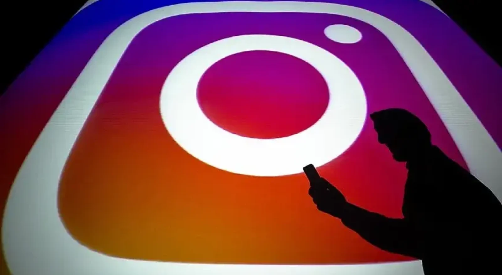 Instagram’dan yıllardır beklenen özellik: Her fotoğrafa ayrı açıklama yazılabilecek